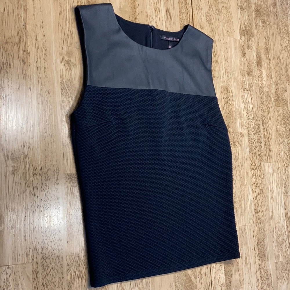 Lovely black Victoria’s Secret top